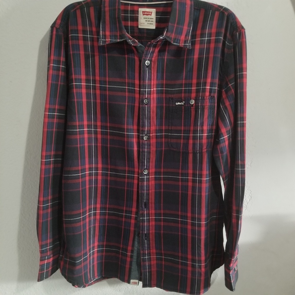 Levi's button down plaid shirt sz Large